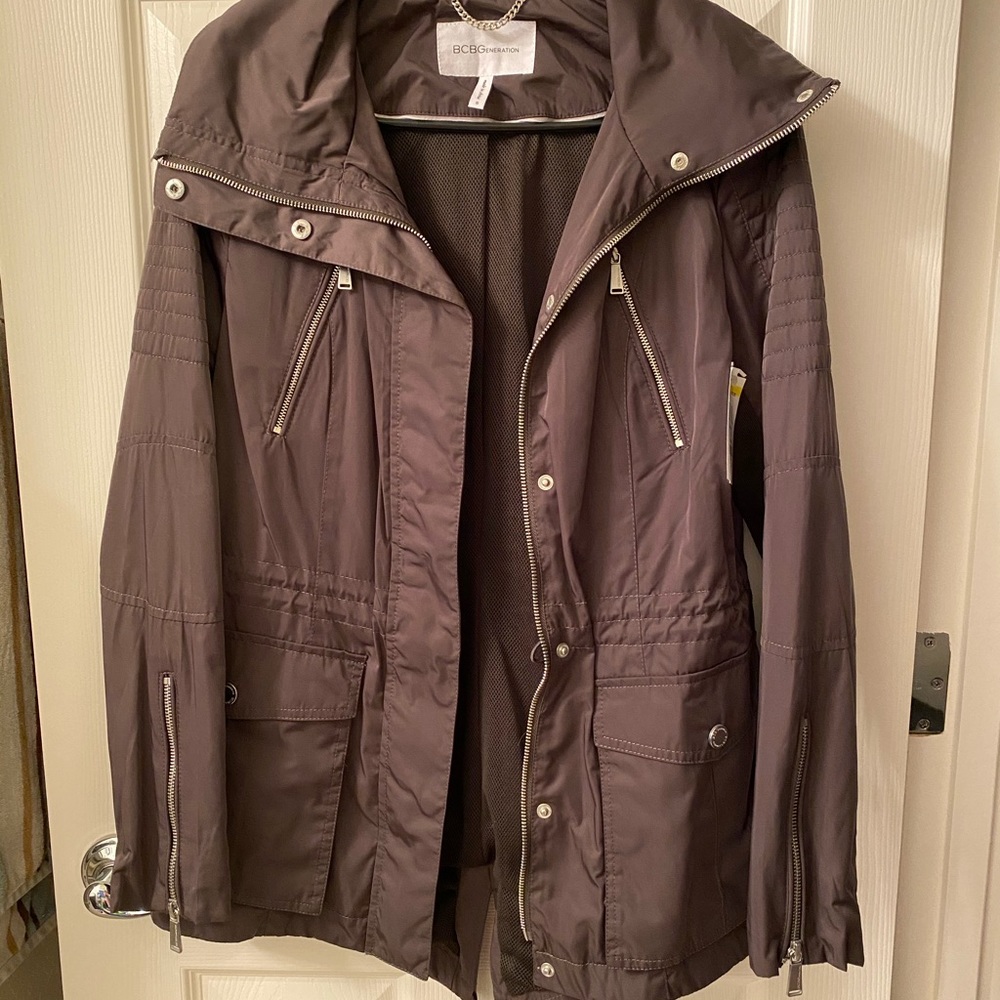 NEW BCBG Jacket - Picture 4 of 8